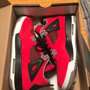 Air Jordan 4 retro